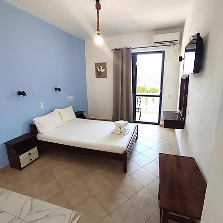 Creta Star شقة