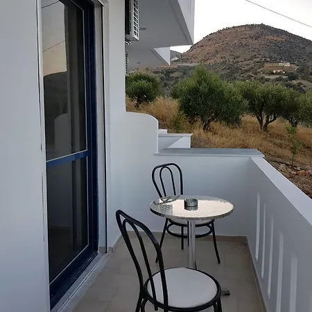 شقة Creta Star